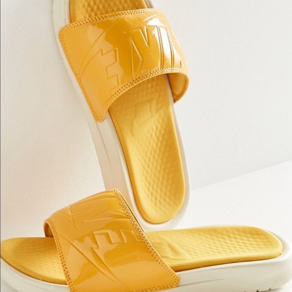 Women's Nike Benassi JDI Ultra